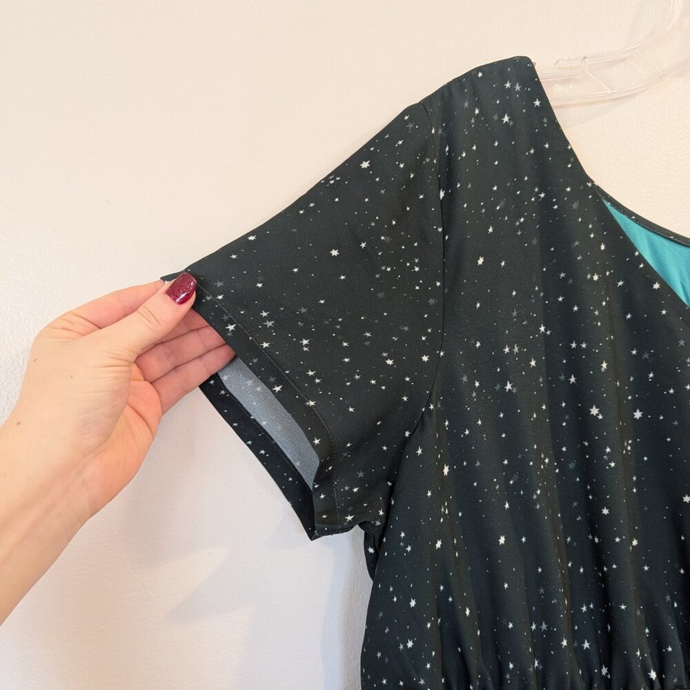 ESHAKTI Wayward Fancies Ombre Star Print Dress 1X-18W Crepe Pleated Empire Waist - Picture 4 of 11